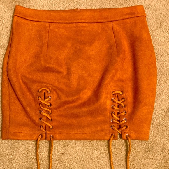 Burnt Orange Polyester Skirt - L - Picture 2 of 5